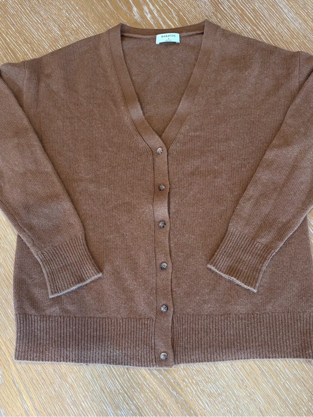 Aritzia Brown V-Neck Button Front Women's Cardigan Brown Size Small Cashmere